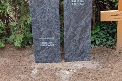 Mecklenbeck, Doppelgrab Grabstein mit Laterne
