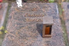 Werl-Urnengrab-Himalaya-allseits-poliert-Ornament-Eheringe-Bronze
