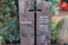 Wiedenbrueck-Tiefengrab-Himalaya-Granit-Poliert-Zweiteiler-mit-Kreuzausschnitt