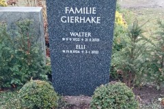 Gütersloh, Doppelgrab mit Impalastele