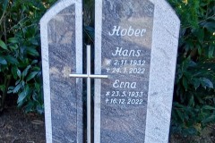 Rheda, Doppelgrab mit Orion Zweiteiler und Edelstahlkreuz