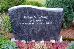 Stukenbrock, Einzelgrab mit Orion Breitstein und Sockel