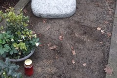 Milte, Doppelgrab mit Bronzekreuz