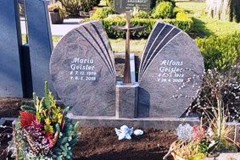 Harsewinkel, Doppelgrab, zweiteiliges Denkmal