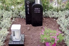 Gütersloh, Urnengrabstein mit Grablaterne