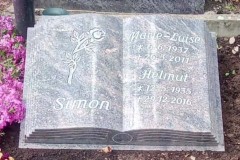 Oestinghausen, Grabsteinbuch liegend