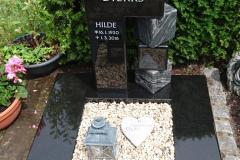 Sende, Urnengrabstein Granit schwarz pflegeleicht