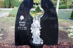 Brockhagen, Grabstein, Zweiteiler, Madonna, Porzellanbild