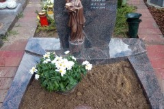 Rheine, Königsesch, Urnenanlage, Urnenstein, Grabstein, Madonna