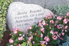 Steinhagen, Findling, Grabstein