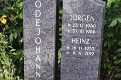 Wiedenbrück, Grabstein, Zweiteiler