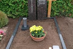 Ostbevern Grabstein Zweiteiler Einfassung