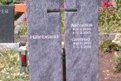Münster Zentralfriedhof Zweiteiler Einfassung Laterne auf Sockel