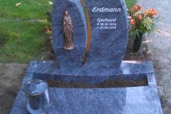 Sendenhorst Urnenanlage Bronzemadonna