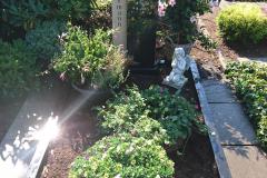 Ratingen Einzelstein Einfassung Laterne auf Sockel