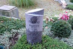 Wiedenbrück, Grabstein Stele, Memogarten