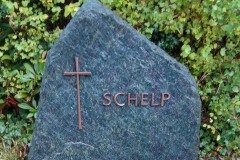 Bochum, Grabstein, Felsen, Bronzeschrift, Bronzeornament