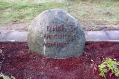 Brockhagen, Denkmal, Findling, Bronzeschrift