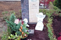 Gelsenkirchen, Grabmal, Stele, Zweiteiler, Grableuchte