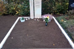 Münster, hiltrup, Grabanlage, Denkmal, Zweiteiler, Stelen, Sandstein, Einfassung