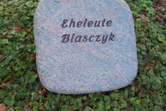 Steinhagen, Denkmal, Liegestein