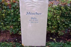 Verl, Grabstein, Stele, Ornament, Glaseinsatz