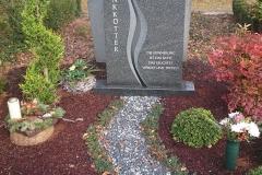 Vorhelm, Grabstein mit Spruch