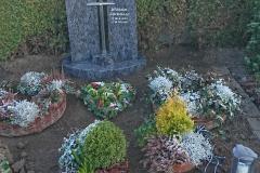 Beelen, Zweiteiler, Edelstahlkreuz, Alulaterne