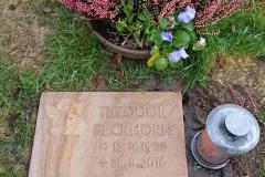 Warendorf, Rasentafel, Engelornament, Laterne