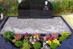 Paderborn-Grabstein-mit-Kreuz-und-Bild