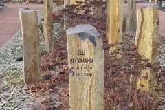 Warendorf, Basaltsäule mit Beschriftung