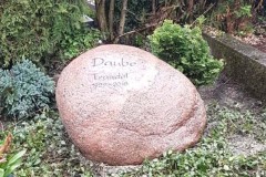 Oerlinghausen, Findling Grabstein