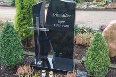 grabstein_mit_edelstahlkreuz
