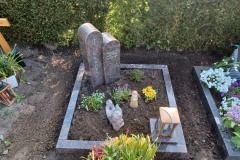 Everswinkel, Gabstein mit Laterne und Einfassung